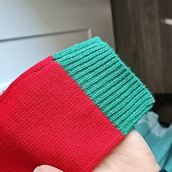 LIGHTS UP!!!Womens medium oversized Holiday cow light up sweater nwots - Picture 7 of 8